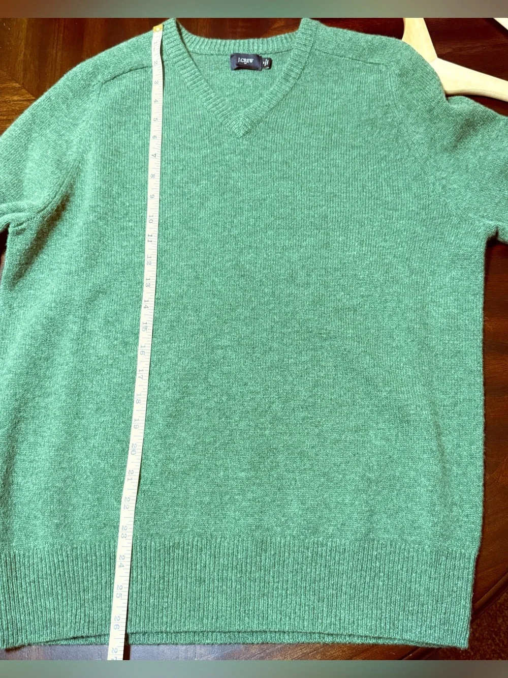 J. Crew Men Sweater V Neck Green 100% Lambswool Medium